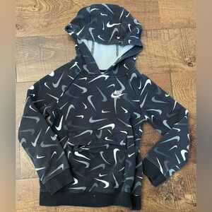 Nike unisex boy girl hoodie Sz XS/extra small 7